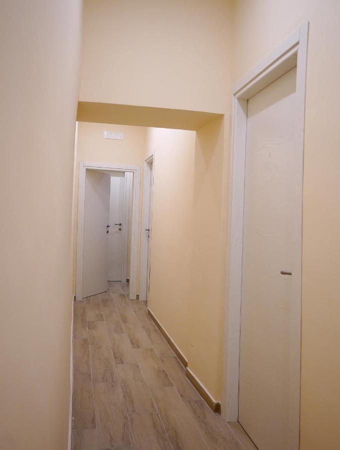 Giulia'S Home Наполи Екстериор снимка
